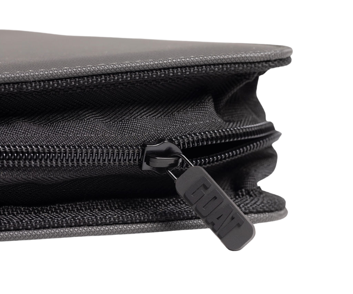 4-Pocket Toploader Zipper Binder – Holds 128 Toploaders – view 5